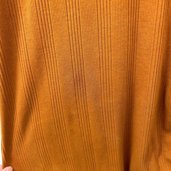 Aerie mid length dress with rushing detail. - Picture 3 of 4